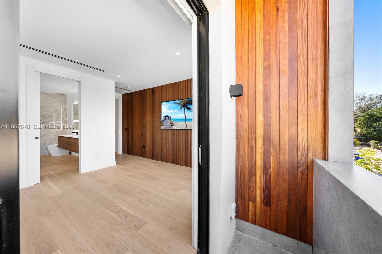 3119 Plaza St Miami, FL 33133