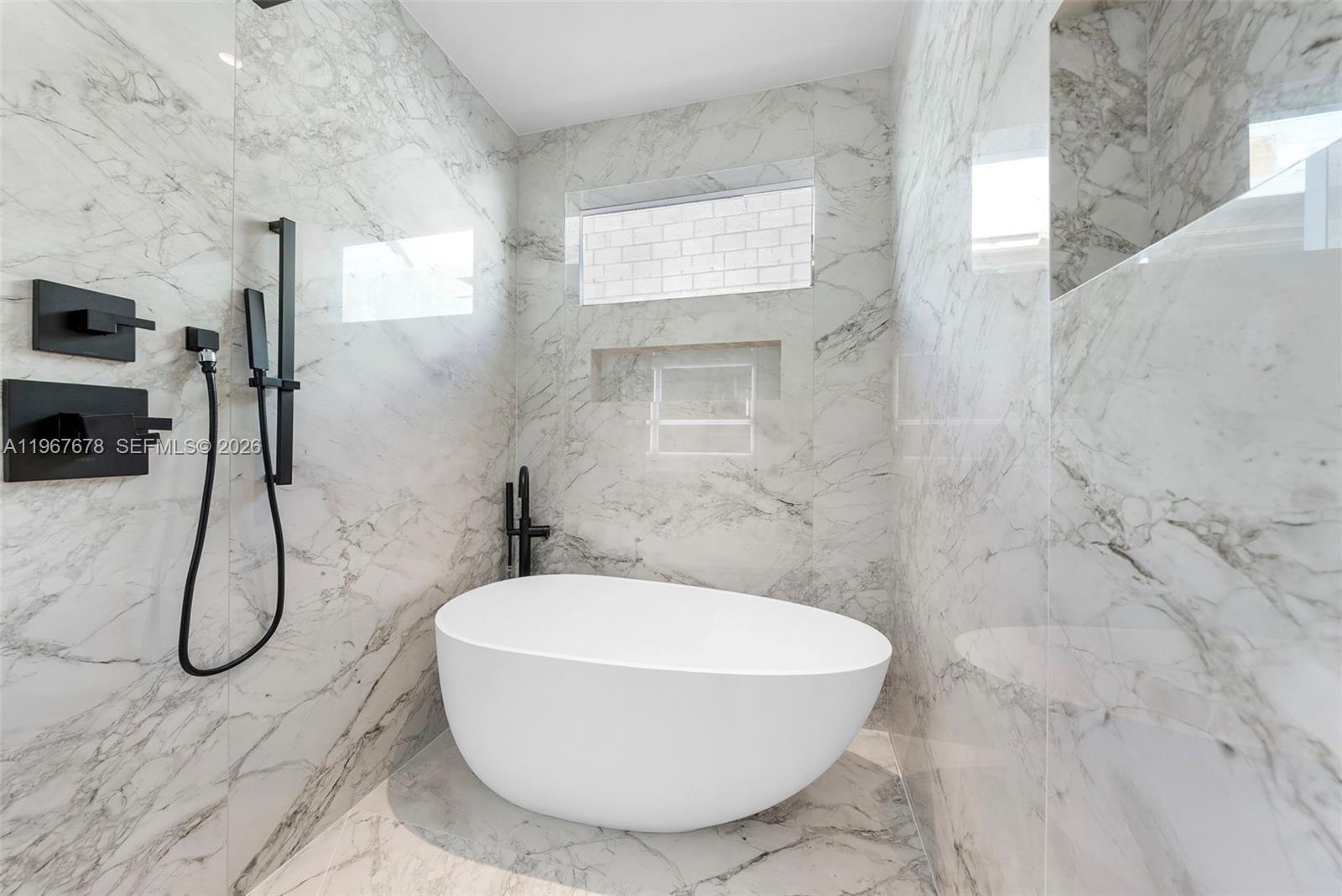 3119 Plaza St Miami, FL 33133