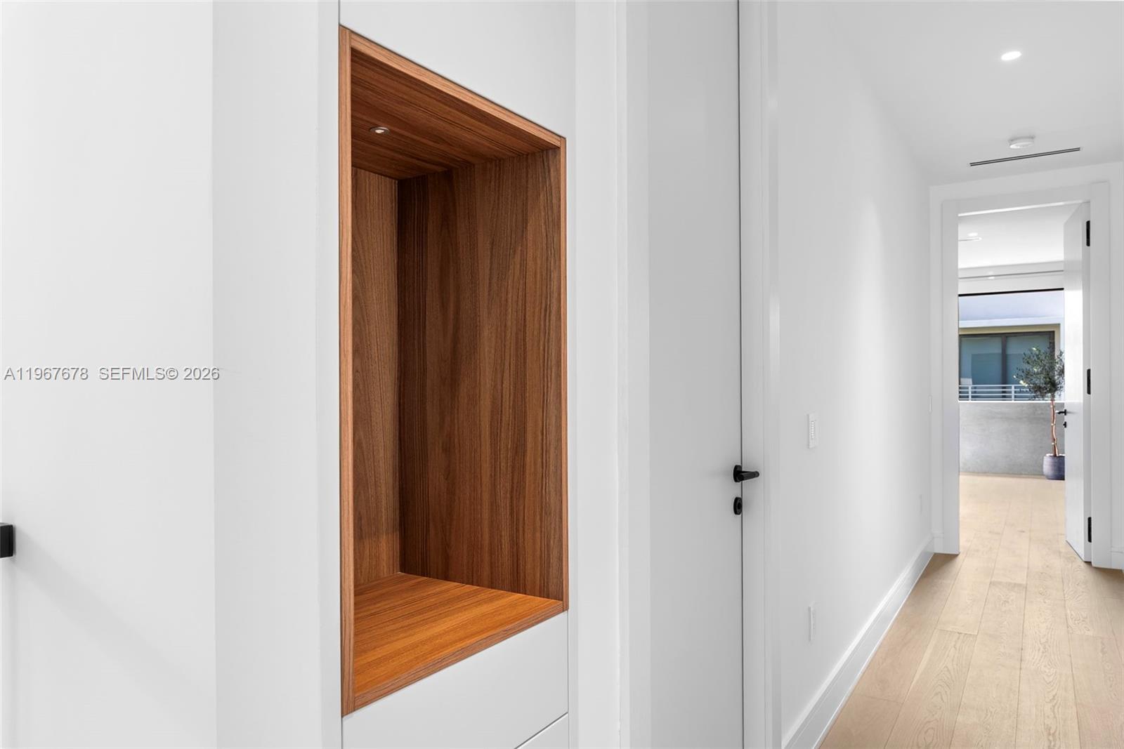 3119 Plaza St Miami, FL 33133