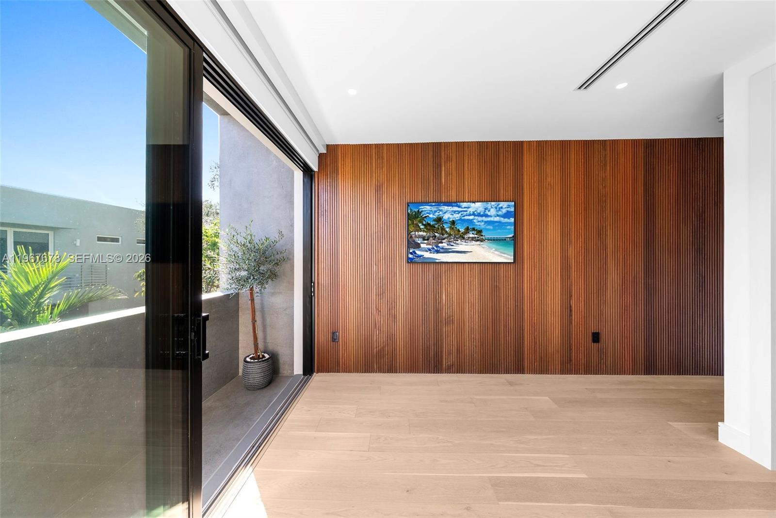 3119 Plaza St Miami, FL 33133