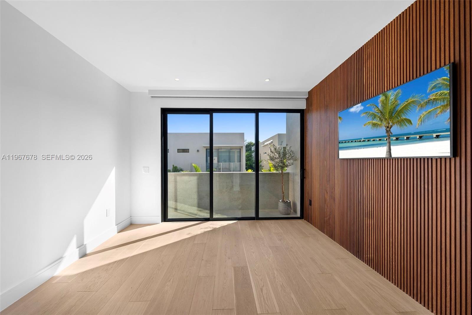 3119 Plaza St Miami, FL 33133