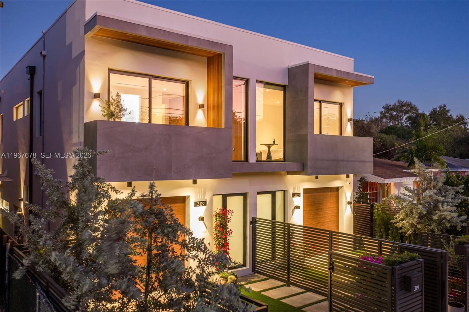 3119 Plaza St Miami, FL 33133