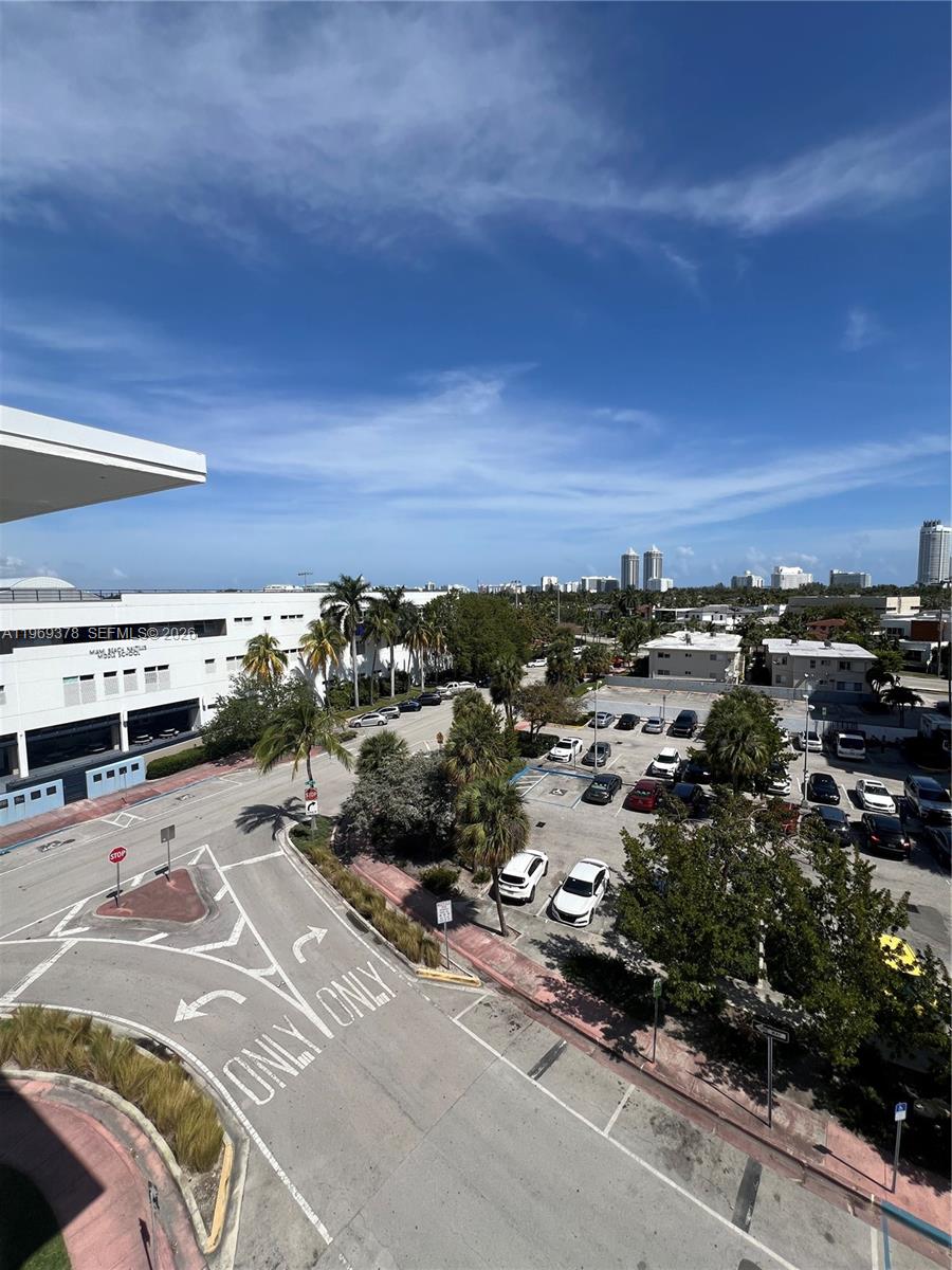 4142 N Jefferson Ave #6B