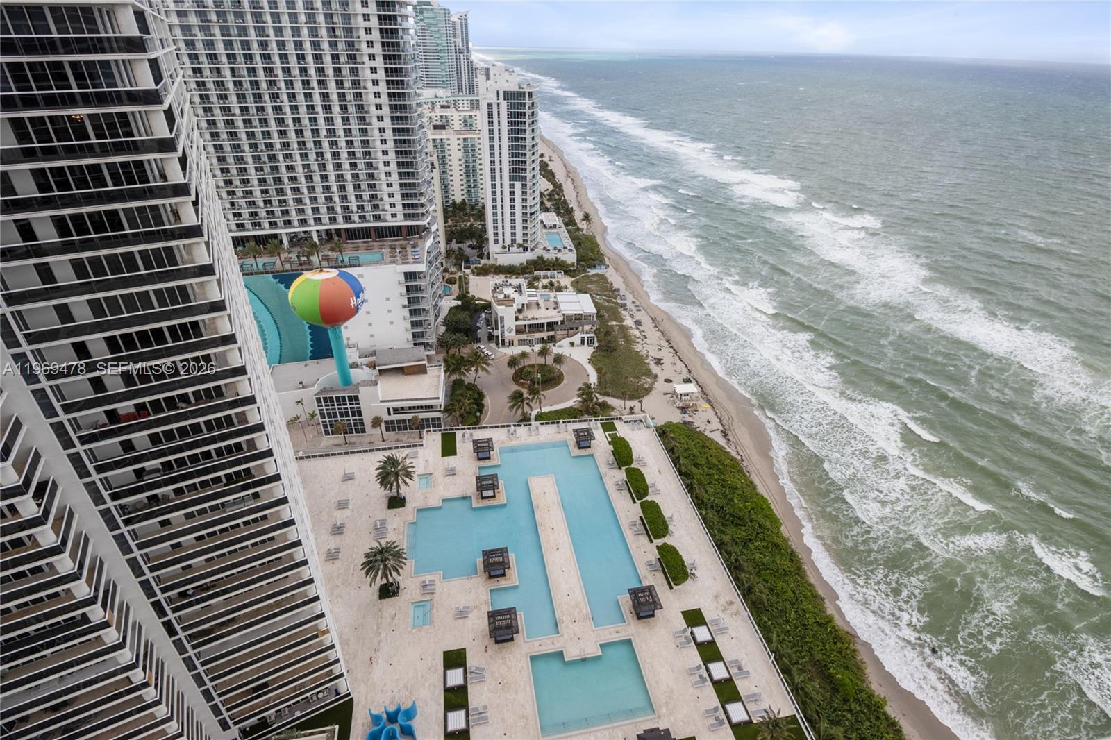 image Beach Club 219