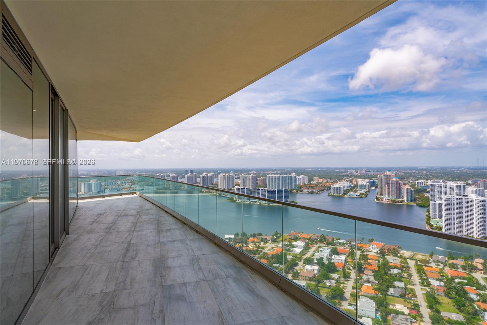 18975 Collins Ave #4505 Sunny Isles Beach, FL 33160