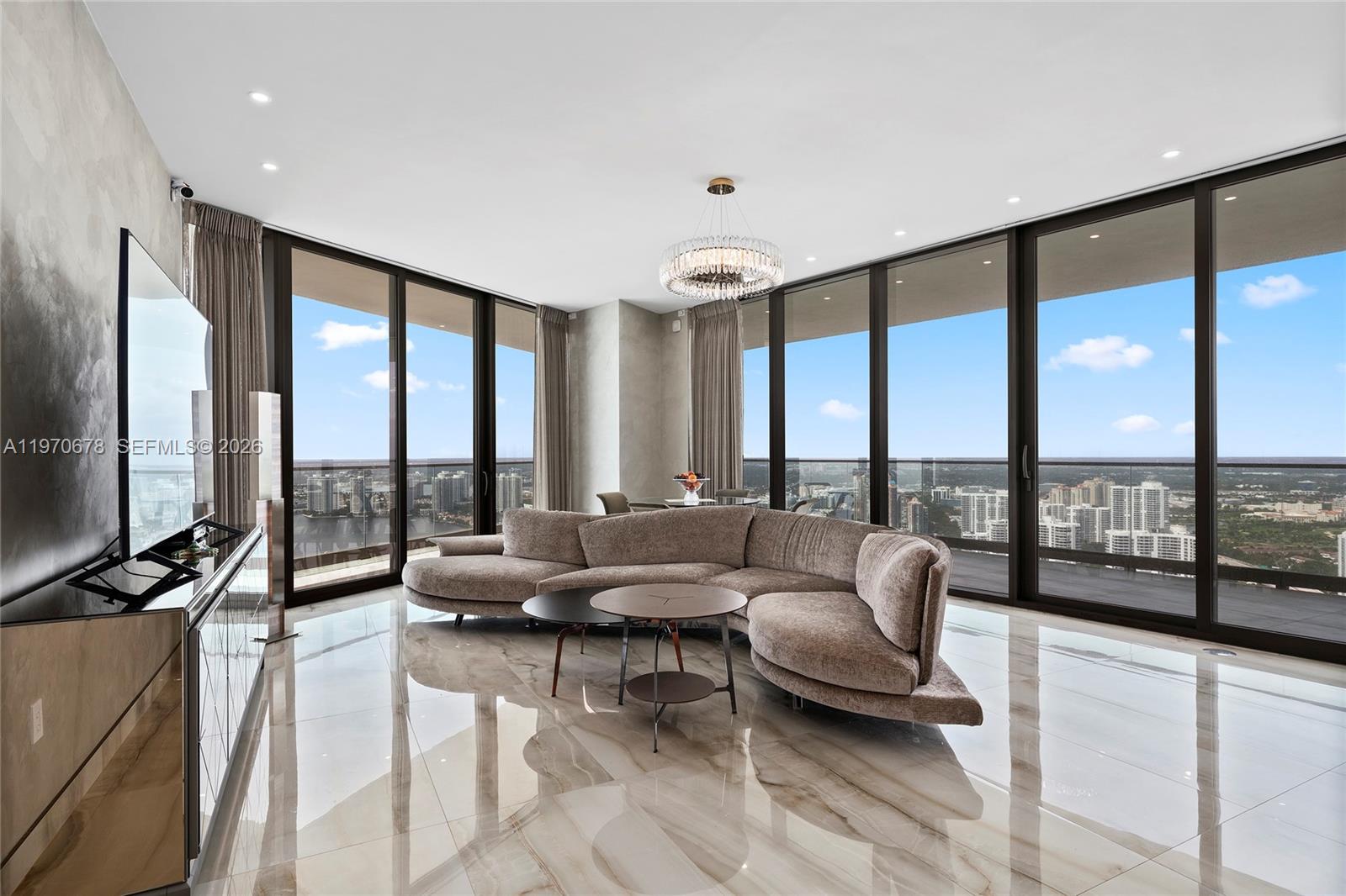 18975 Collins Ave #4505 Sunny Isles Beach, FL 33160