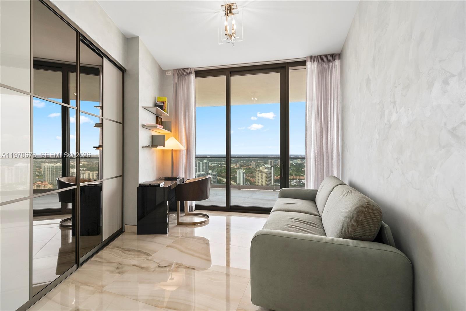 18975 Collins Ave #4505 Sunny Isles Beach, FL 33160