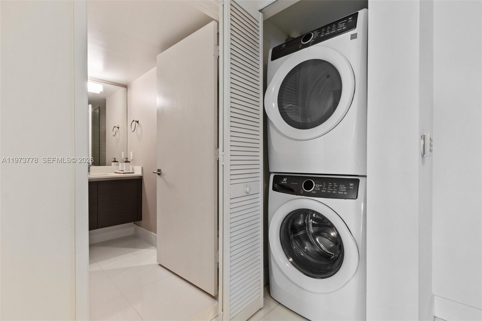 300 Sunny Isles Blvd #4-1705 Sunny Isles Beach, FL 33160