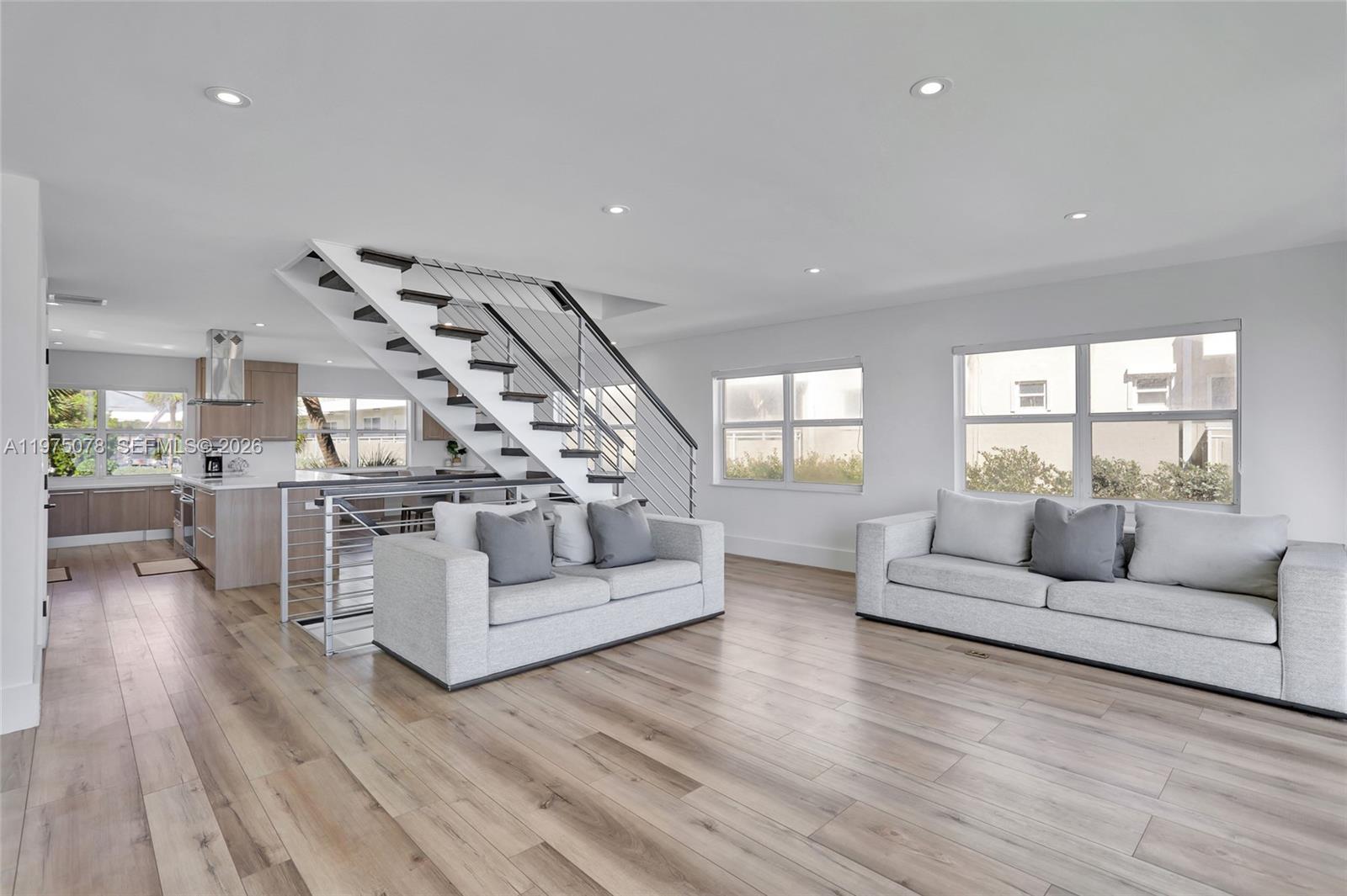 1194 Hillsboro Mile #1 Hillsboro Beach, FL 33062