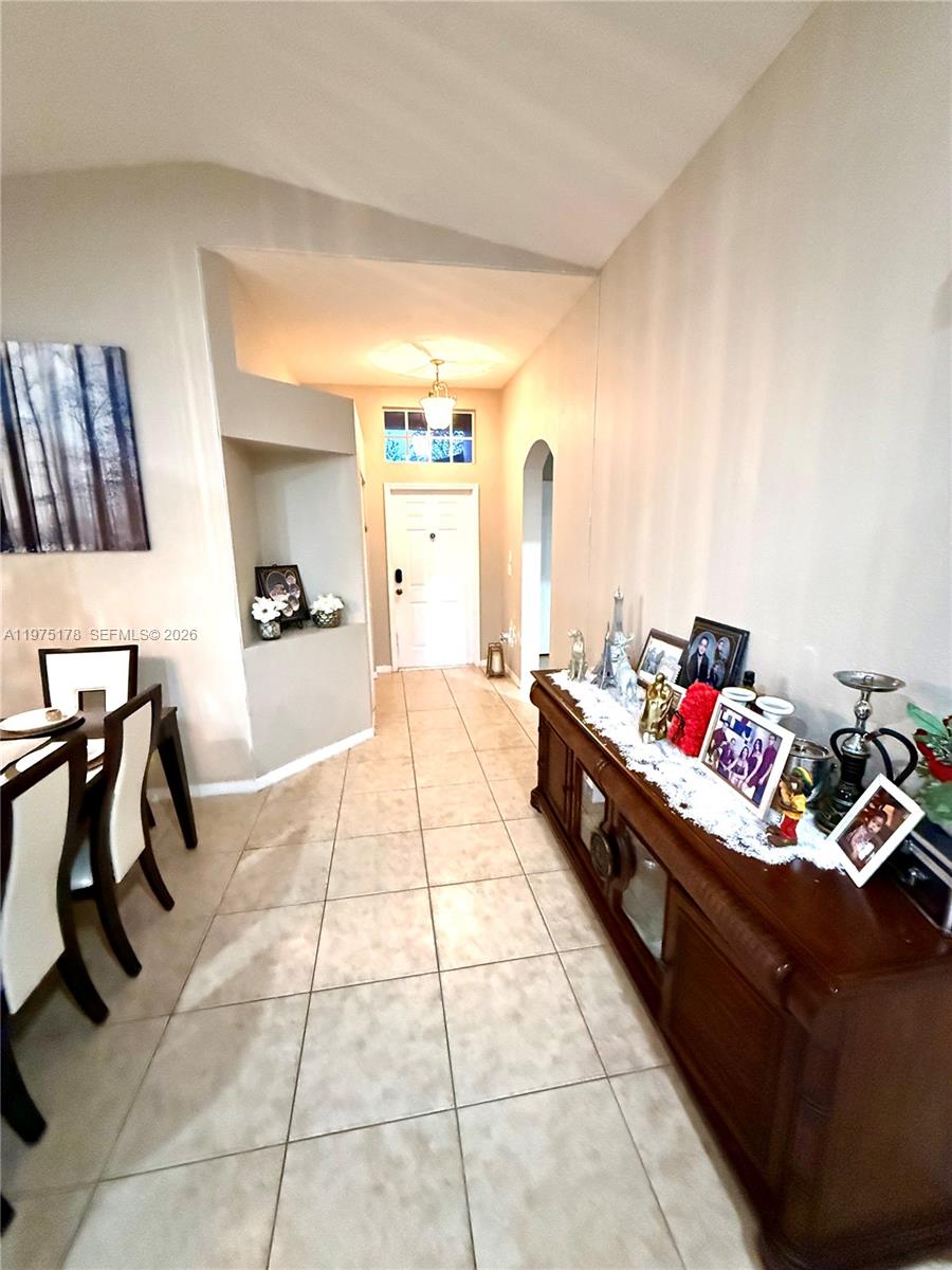 12718 SW 47th St Miramar, FL 33027