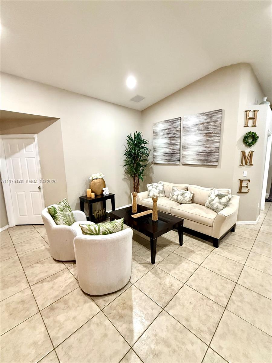 12718 SW 47th St Miramar, FL 33027