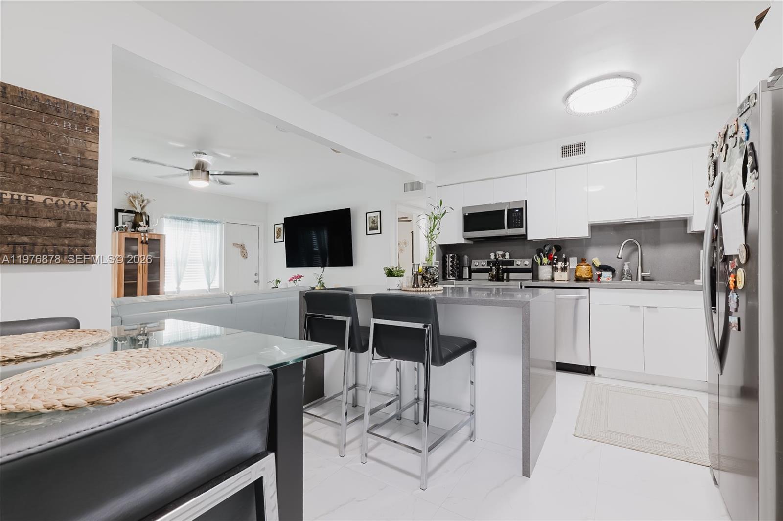 2621 SW 12th Ter Fort Lauderdale, FL 33315