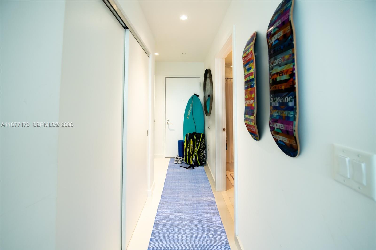 851 NE 1st Ave #811 Miami, FL 33132