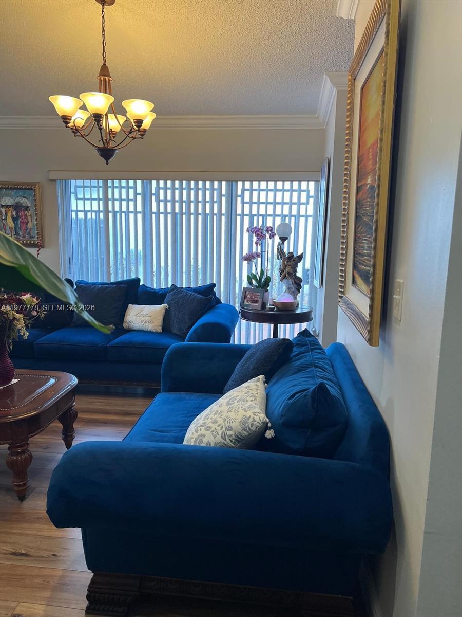 4911 SW 142nd Pl Miami, FL 33175