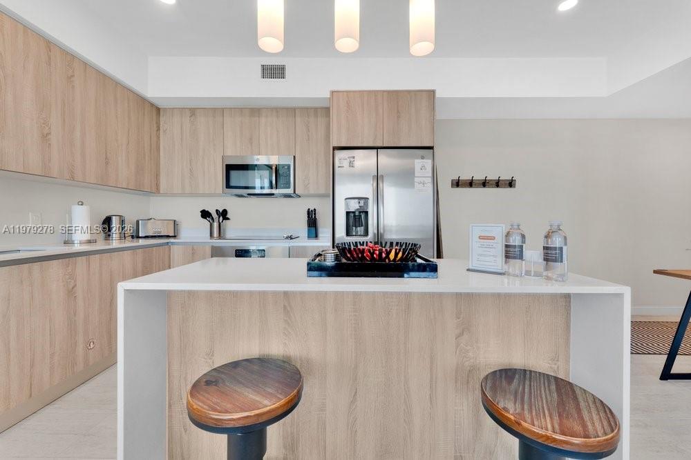 3900 Biscayne Blvd #N-1101 Miami, FL 33137