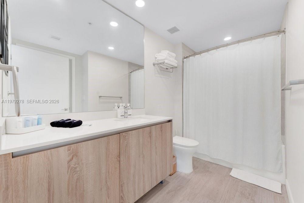 3900 Biscayne Blvd #N-1101 Miami, FL 33137