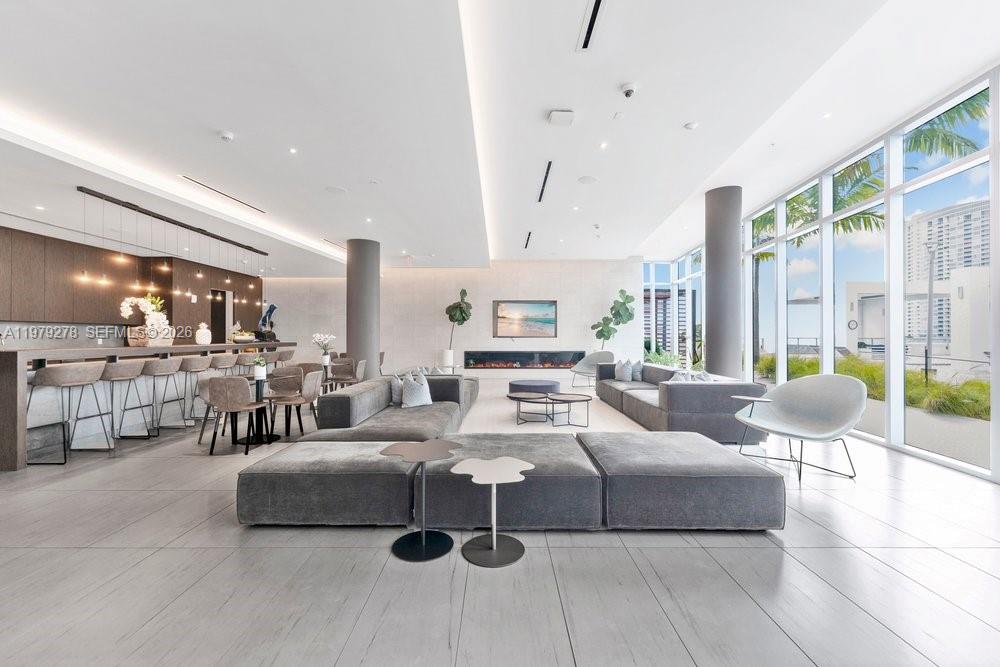 3900 Biscayne Blvd #N-1101 Miami, FL 33137