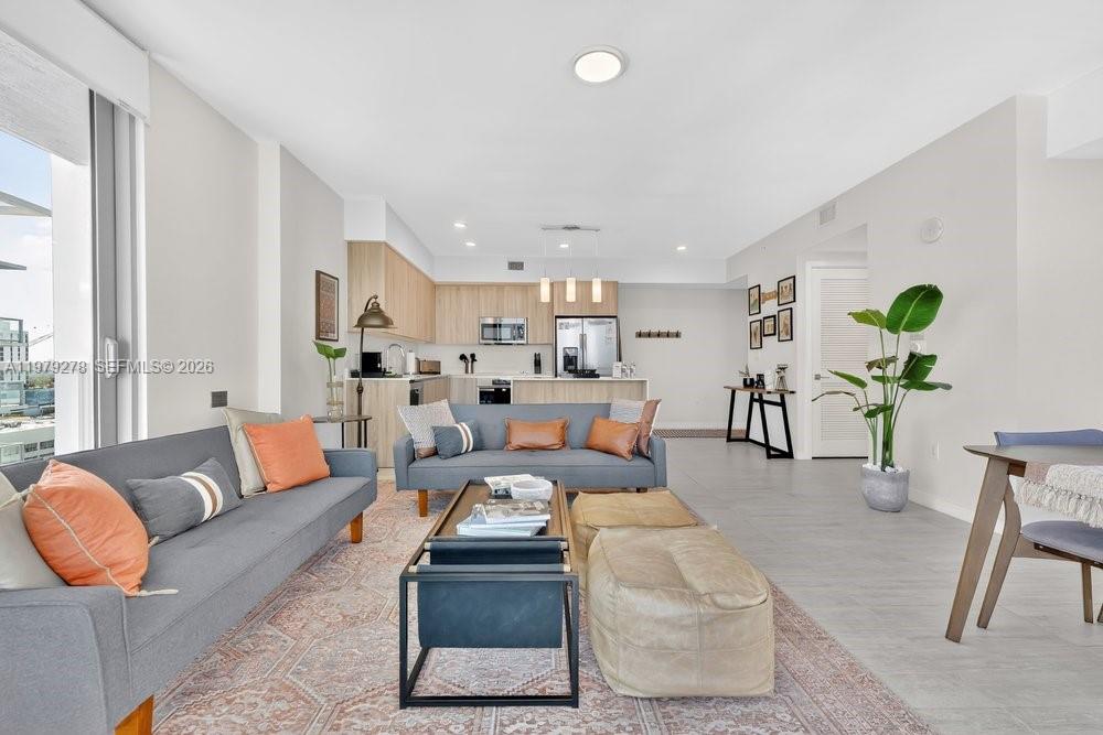 3900 Biscayne Blvd #N-1101 Miami, FL 33137