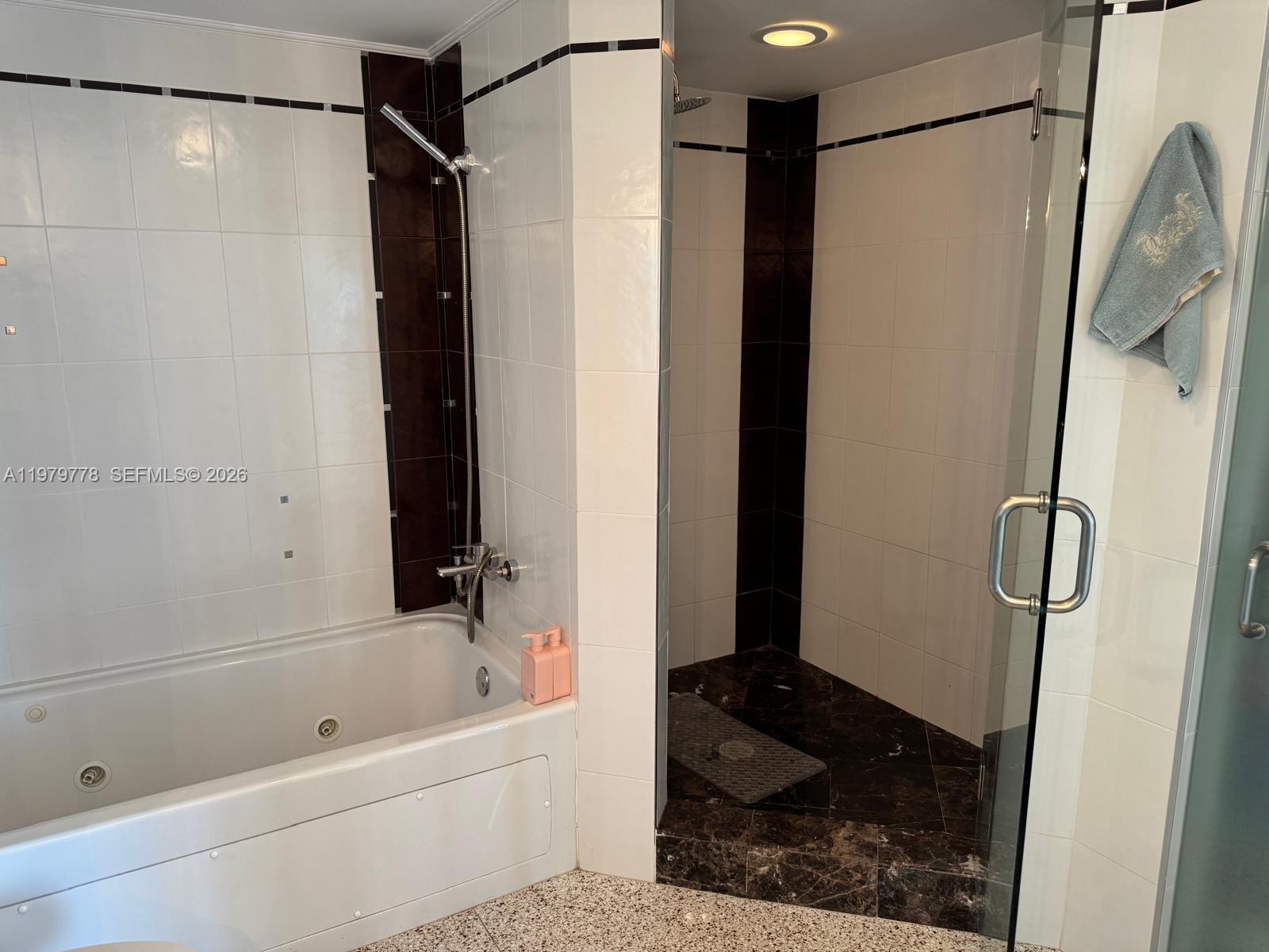 16699 Collins Ave #2710 Sunny Isles Beach, FL 33160