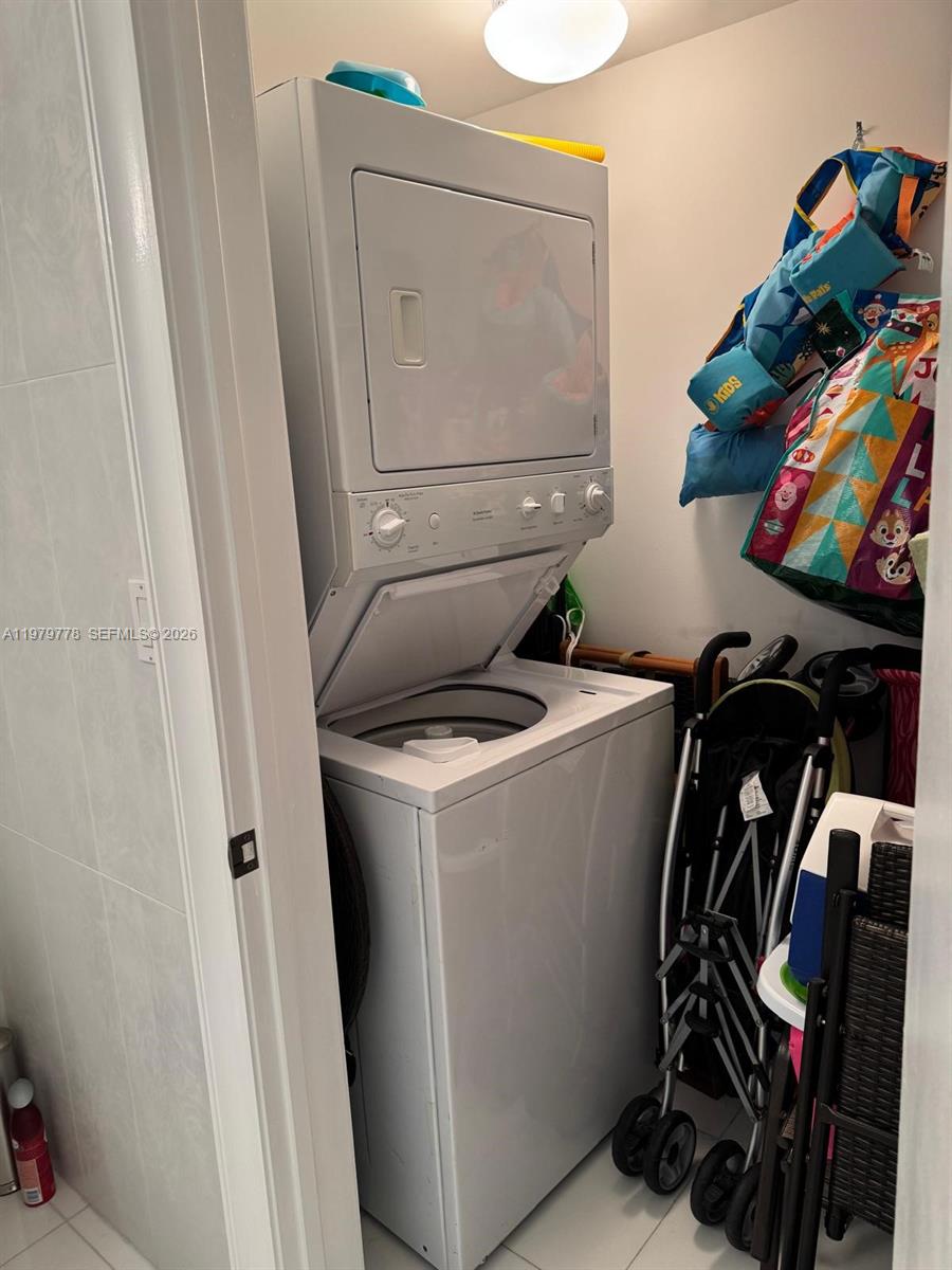 16699 Collins Ave #2710 Sunny Isles Beach, FL 33160