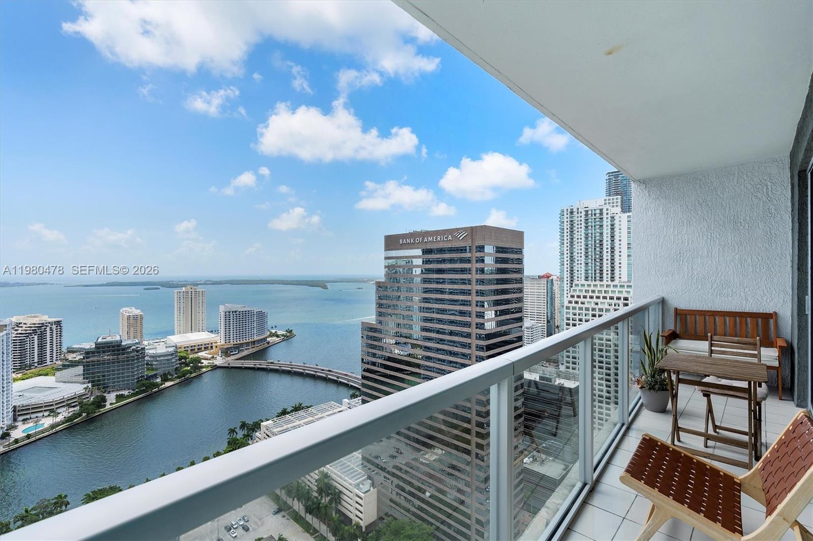 500 Brickell Ave #4101 Miami, FL 33131