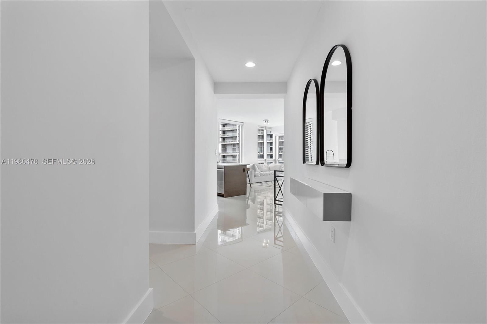 500 Brickell Ave #4101 Miami, FL 33131