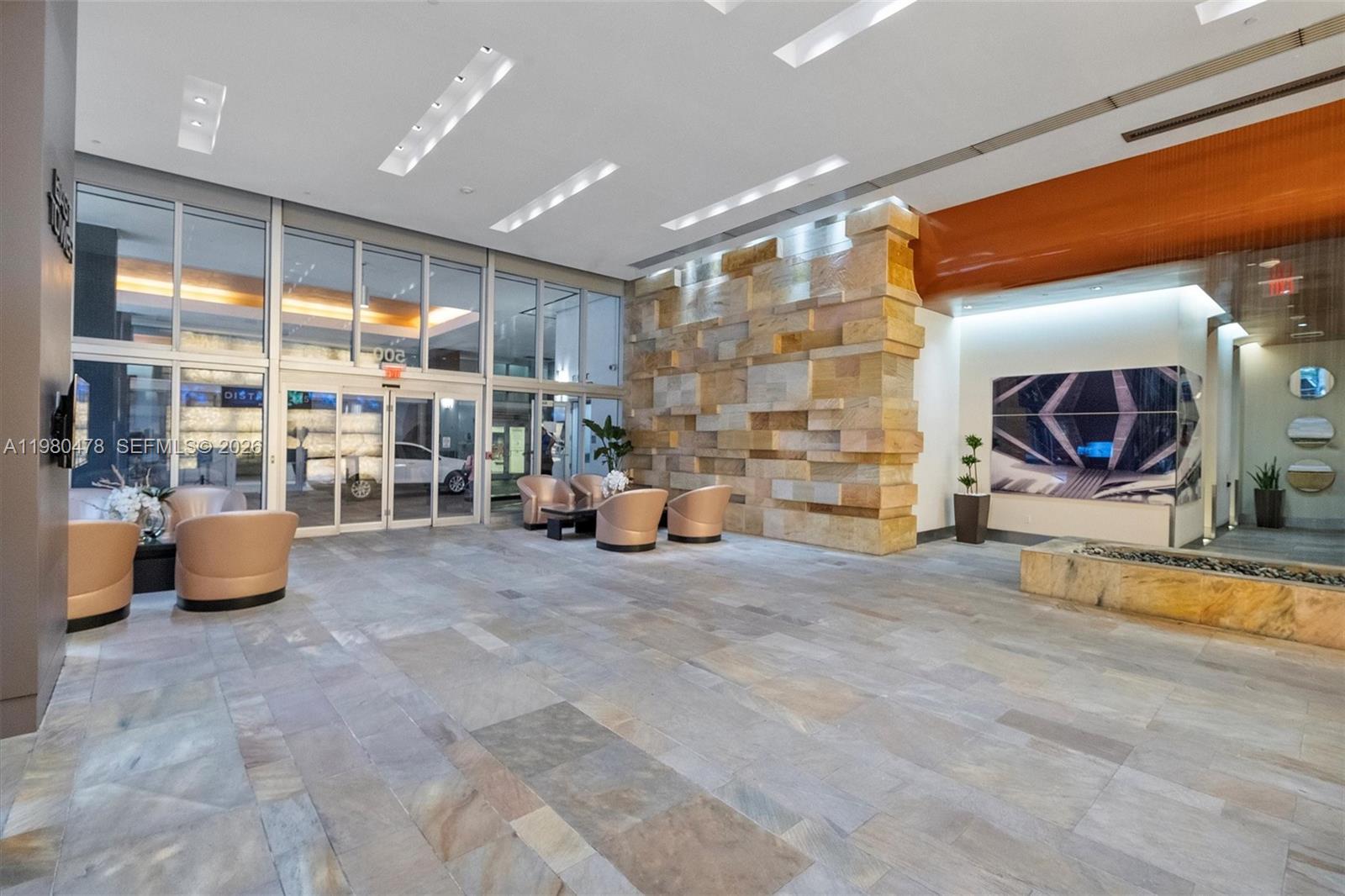 500 Brickell Ave #4101 Miami, FL 33131