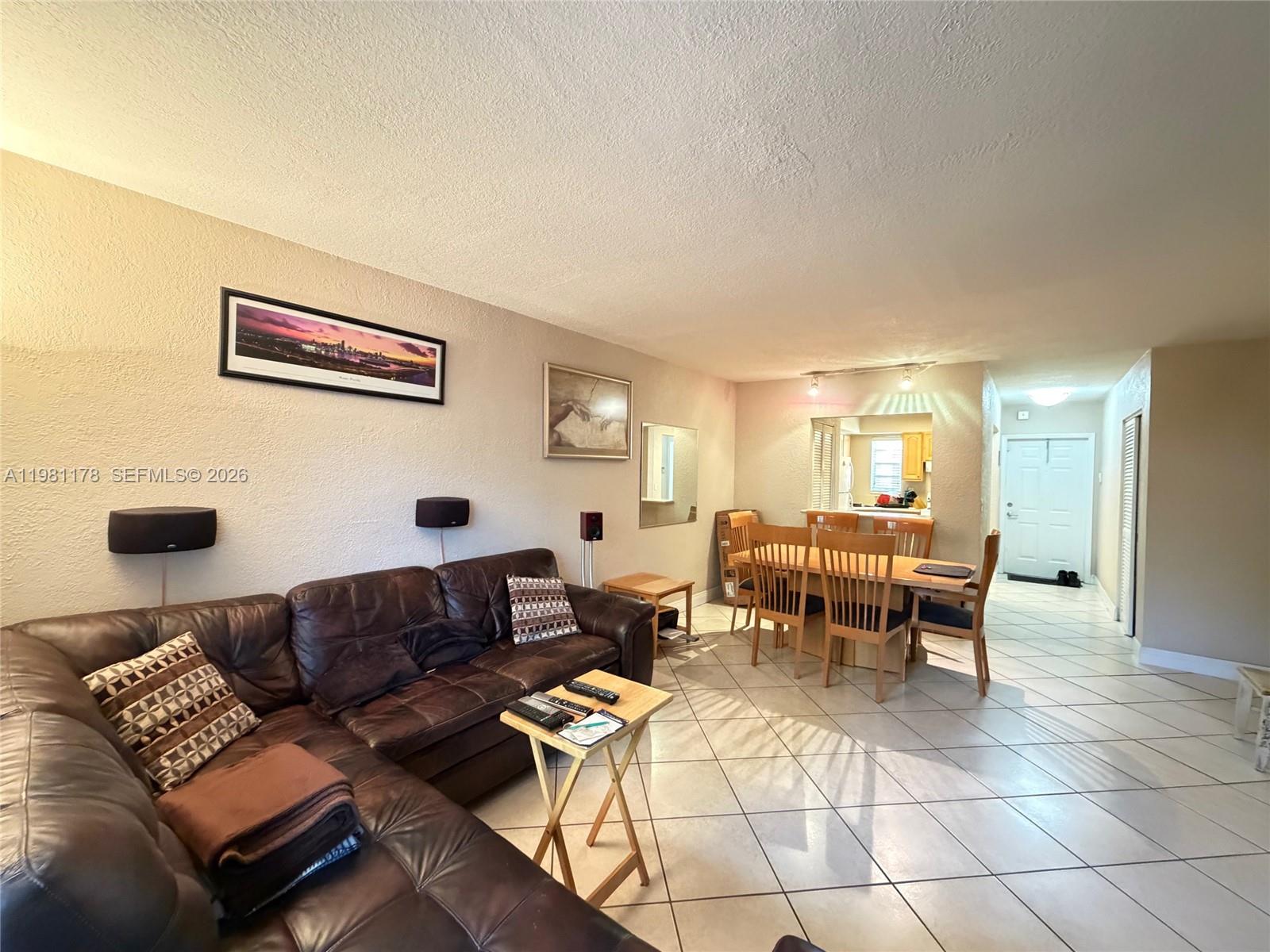 6709 N Kendall Dr #209 Pinecrest, FL 33156