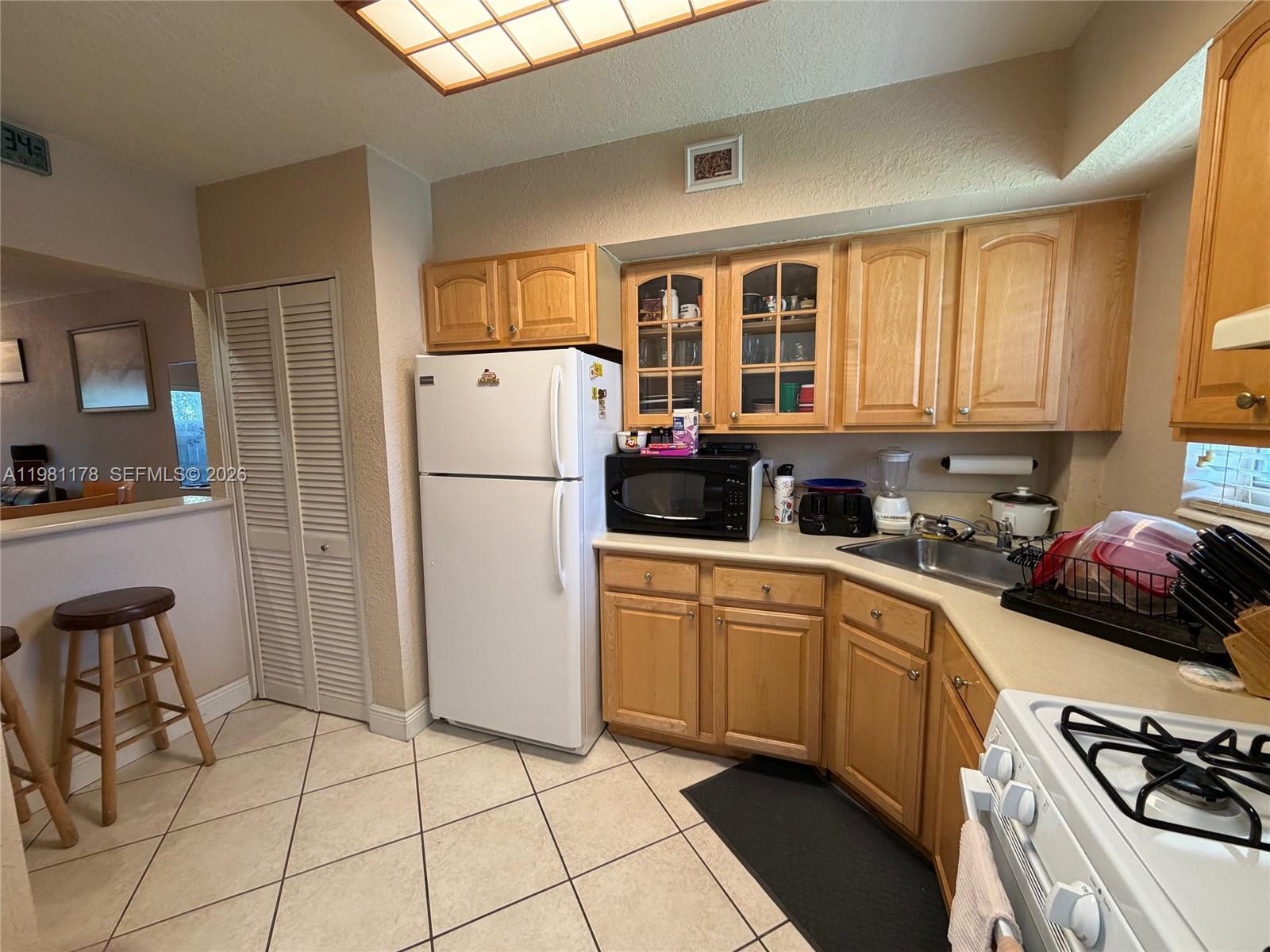 6709 N Kendall Dr #209 Pinecrest, FL 33156