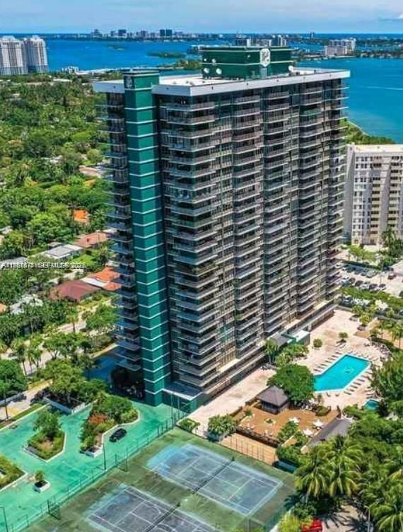 780 NE 69th St #2201