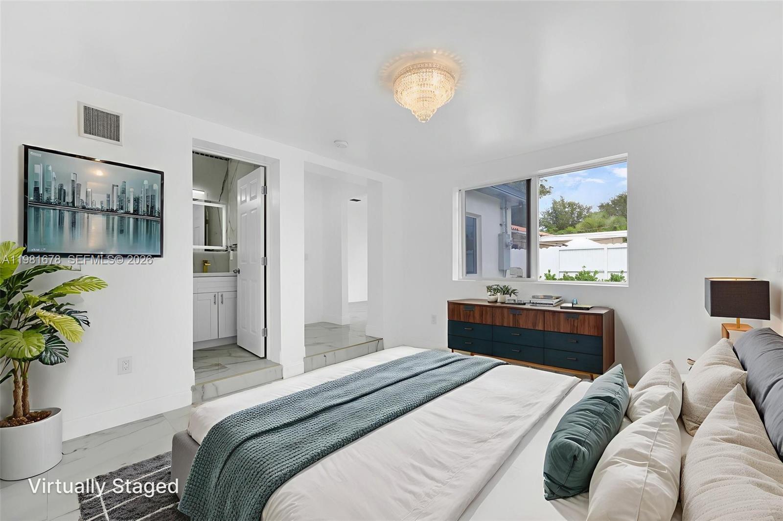 11011 NE 9th Ct Biscayne Park, FL 33161