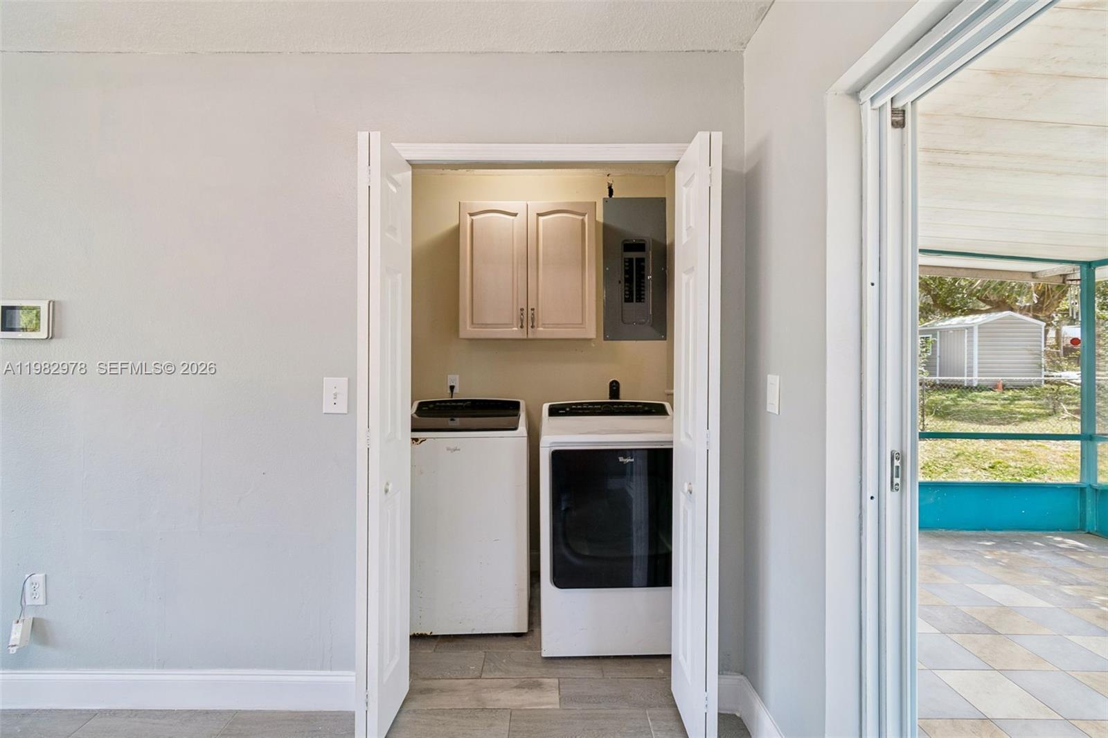 1402 Rolling Grn Dr Other, FL 32703