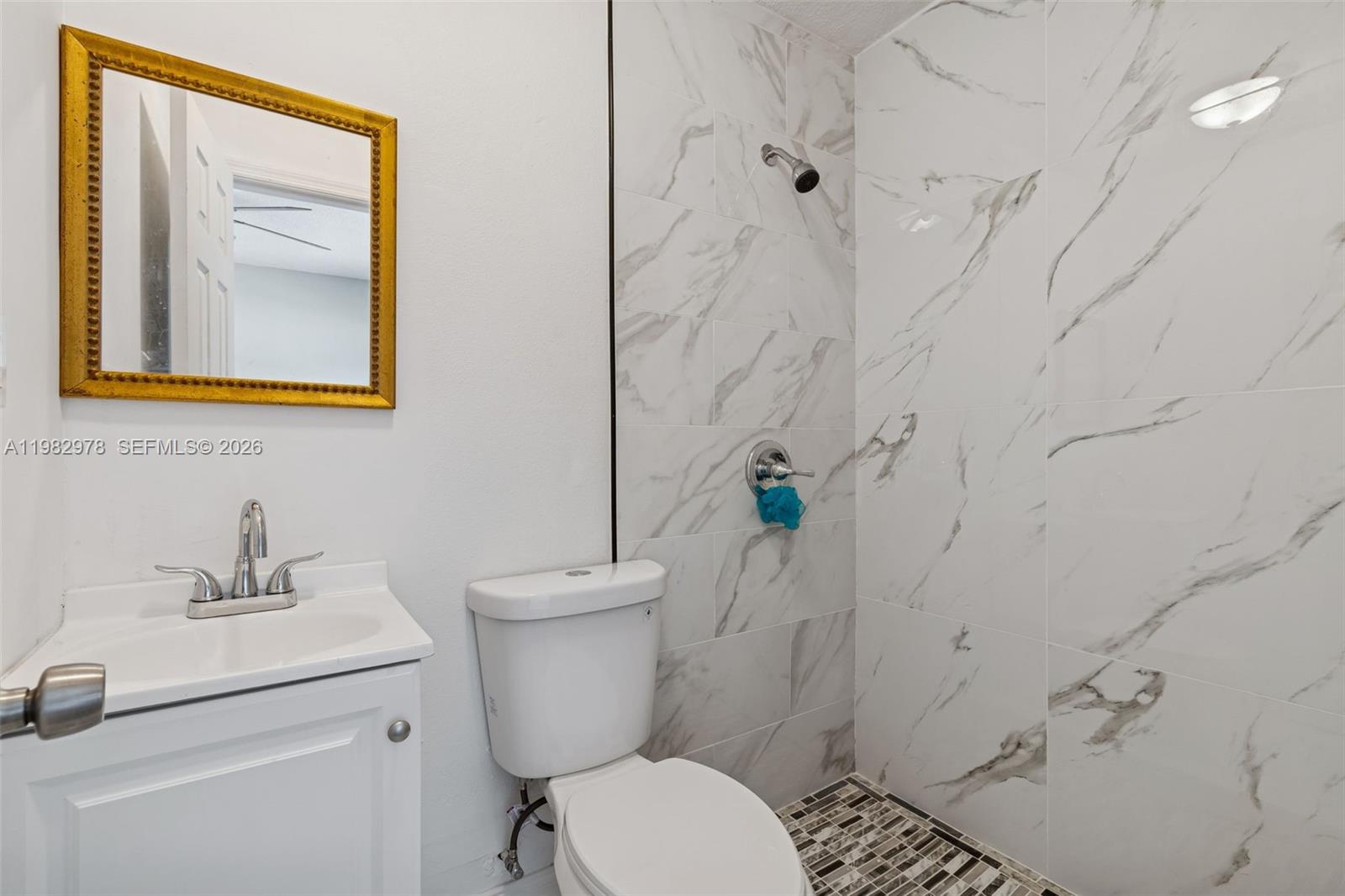 1402 Rolling Grn Dr Other, FL 32703