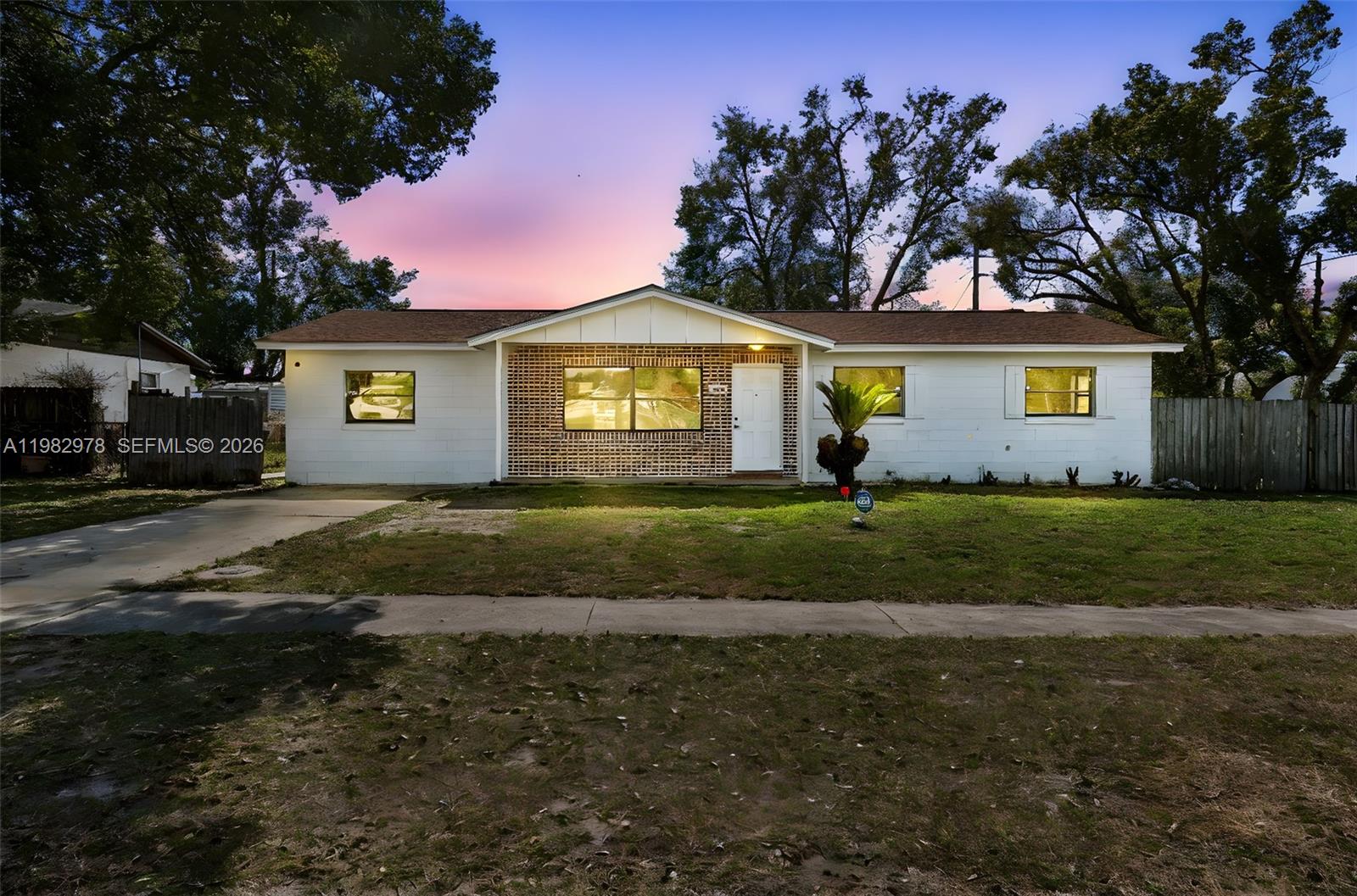 1402 Rolling Grn Dr Other, FL 32703