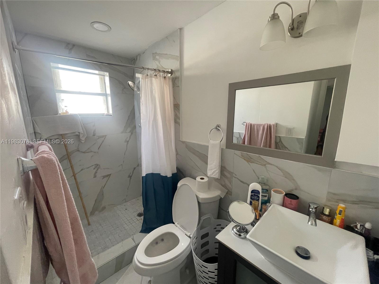 2601 N 66th Ave Hollywood, FL 33024