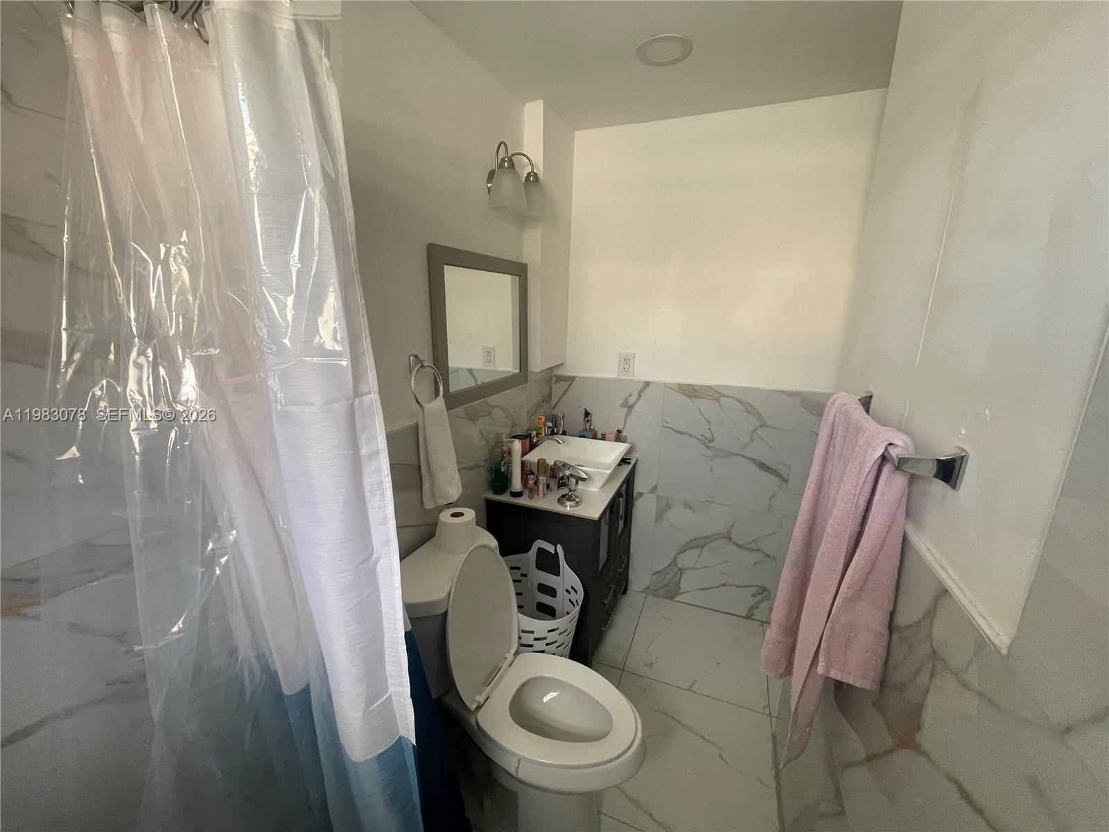 2601 N 66th Ave Hollywood, FL 33024