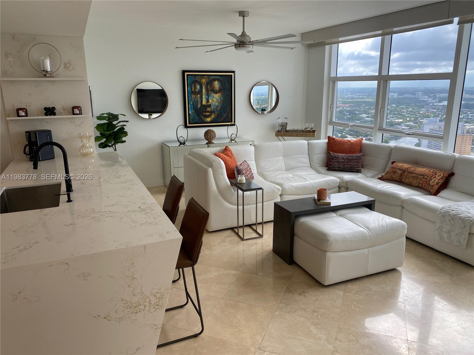 image Beach Club 212