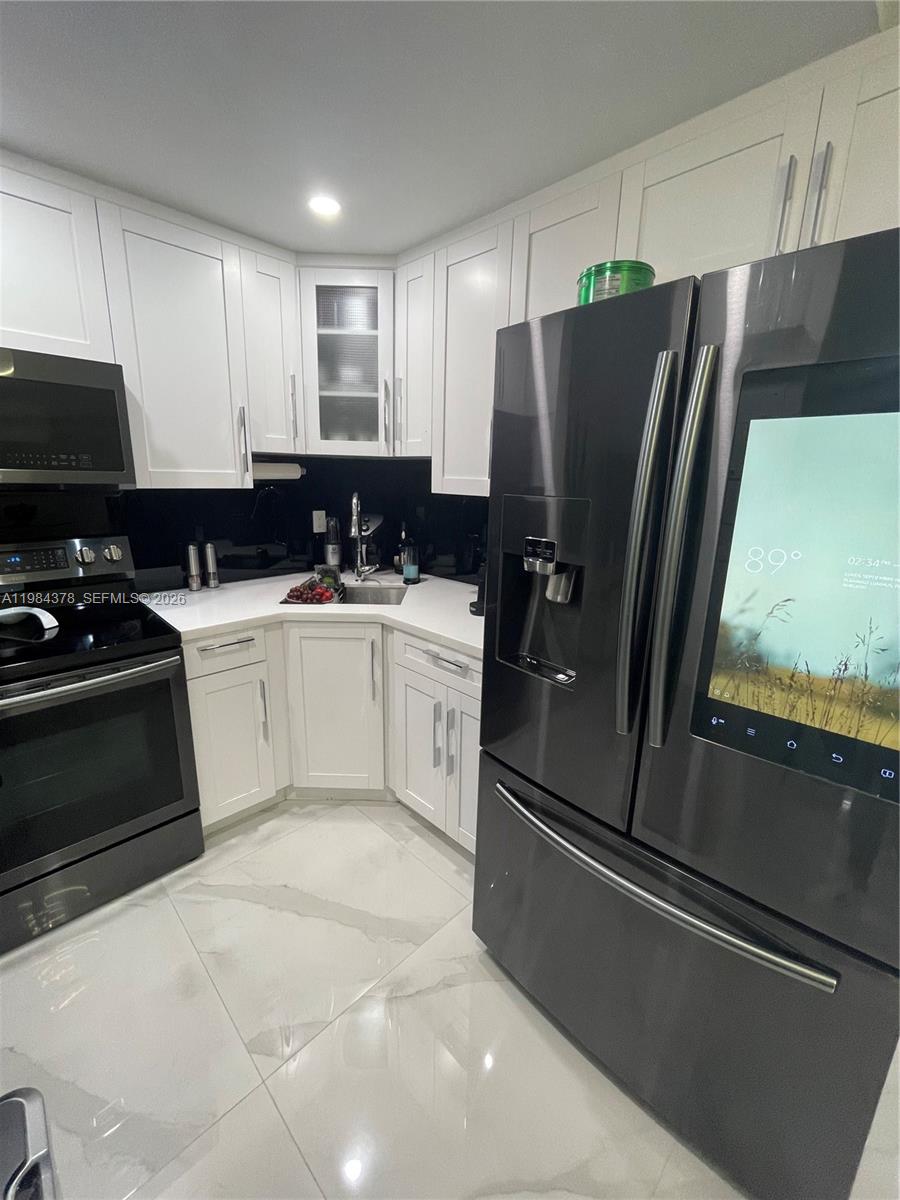 926 Michigan Ave #3 Miami Beach, FL 33139