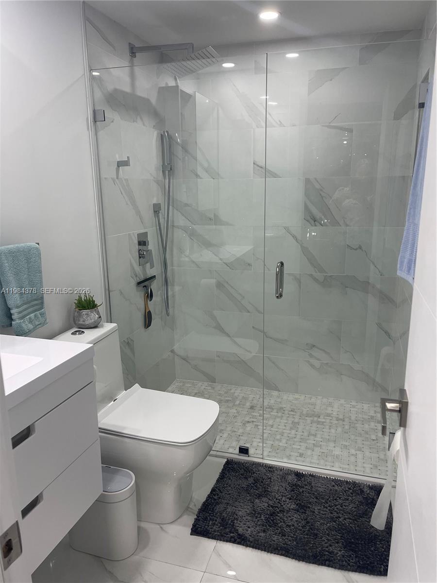 926 Michigan Ave #3 Miami Beach, FL 33139