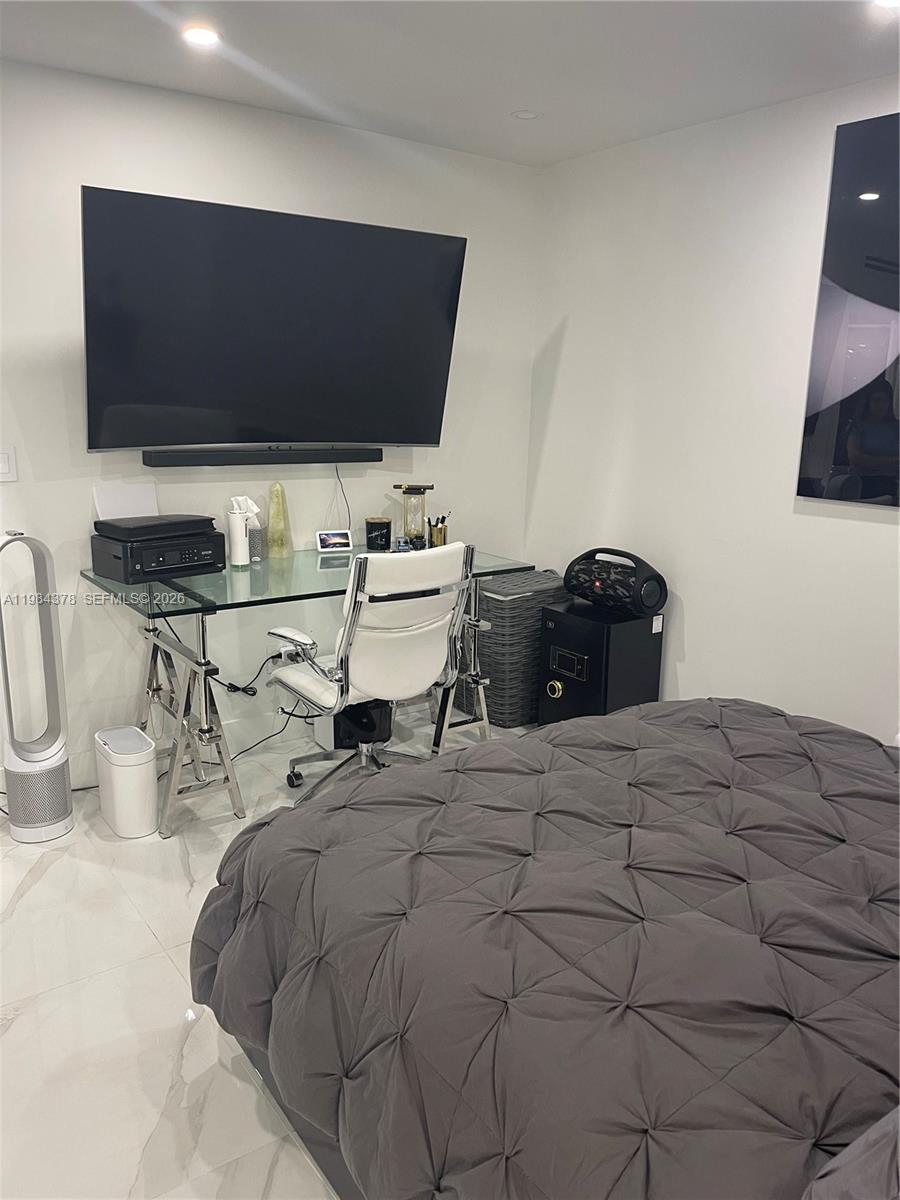 926 Michigan Ave #3 Miami Beach, FL 33139