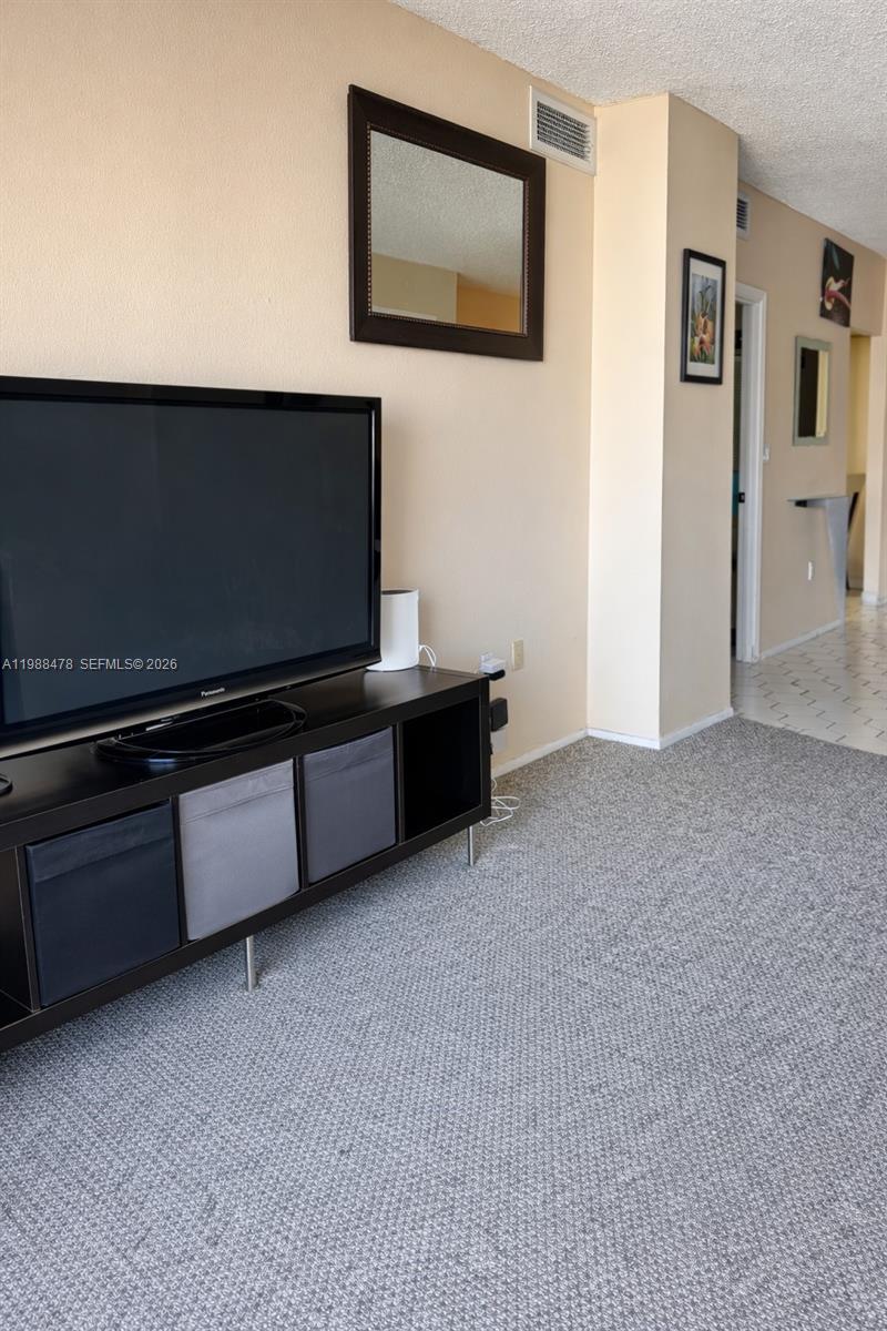 image Arlen House West10