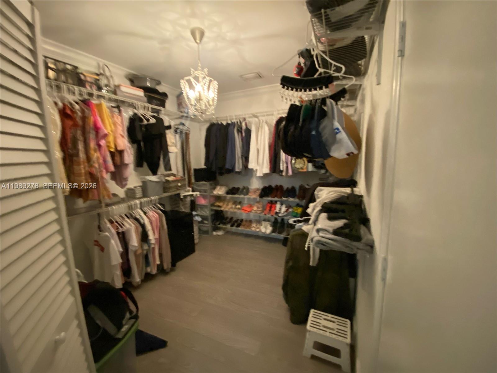 15720 SW 87th Ct Palmetto Bay, FL 33157