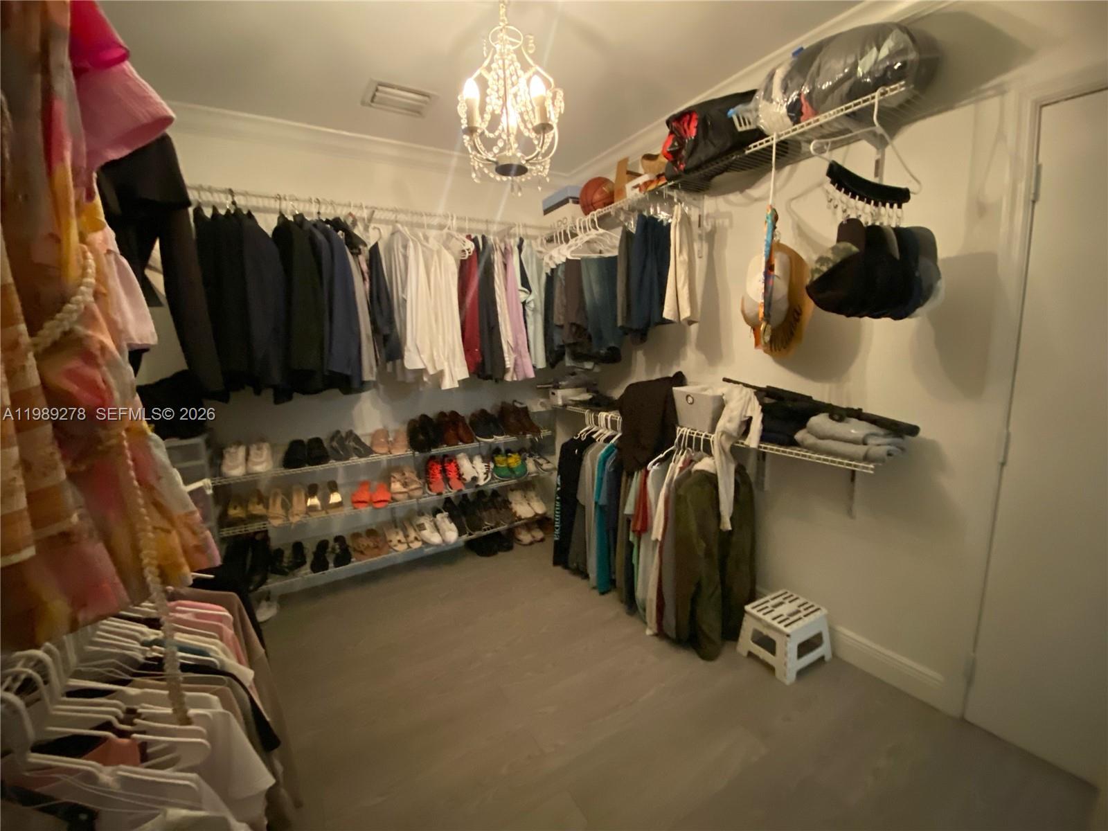 15720 SW 87th Ct Palmetto Bay, FL 33157