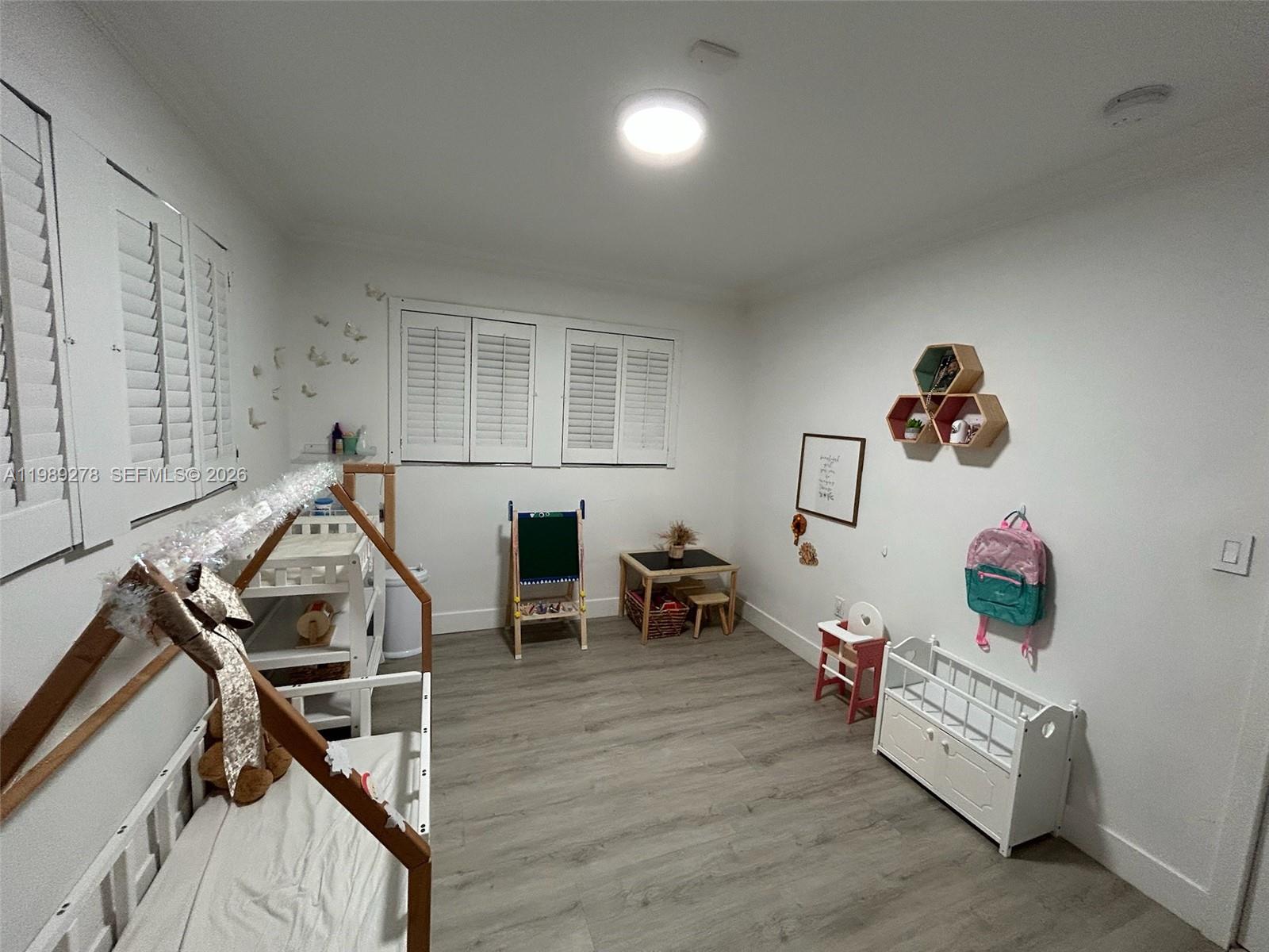 15720 SW 87th Ct Palmetto Bay, FL 33157