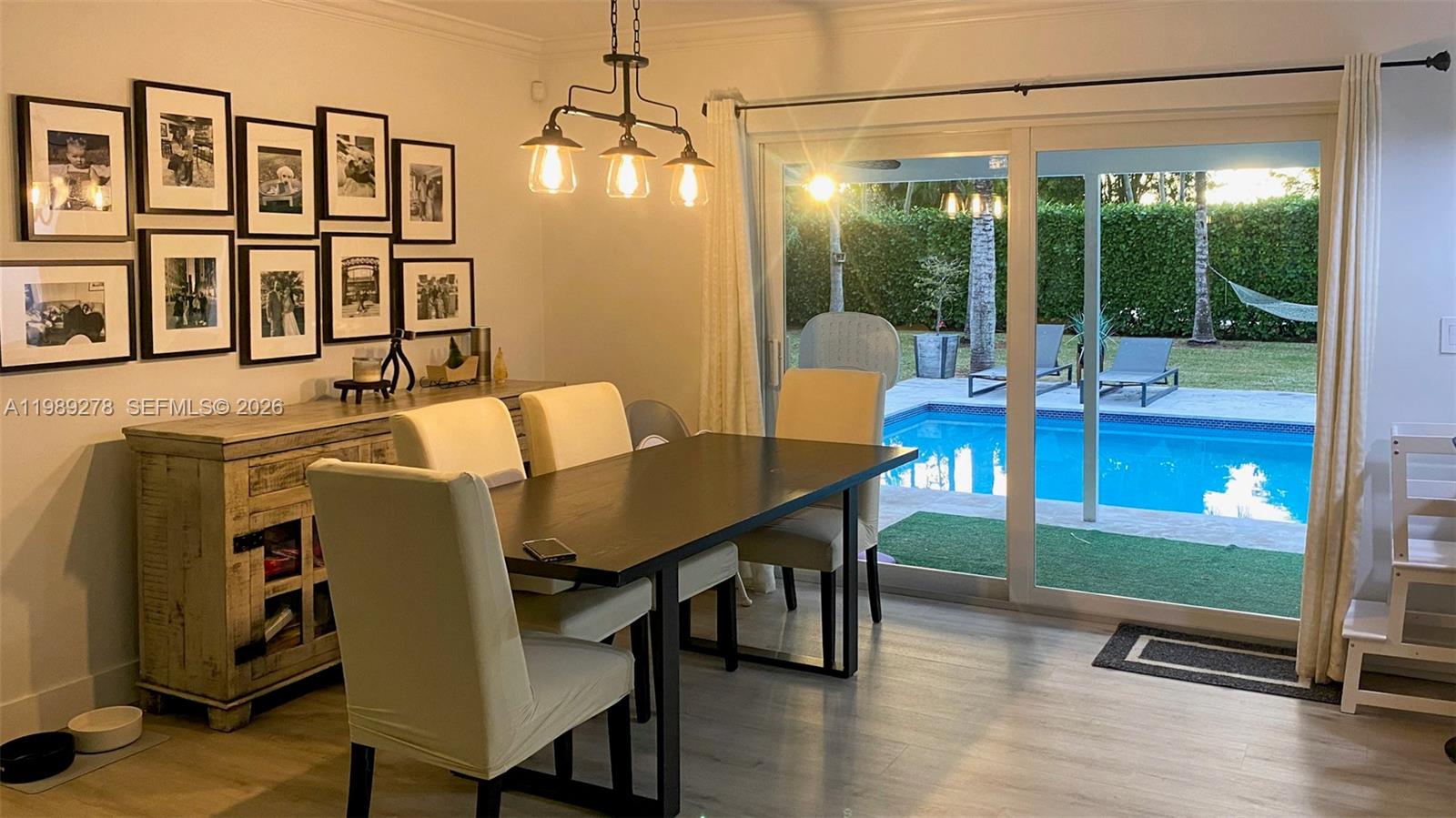 15720 SW 87th Ct Palmetto Bay, FL 33157