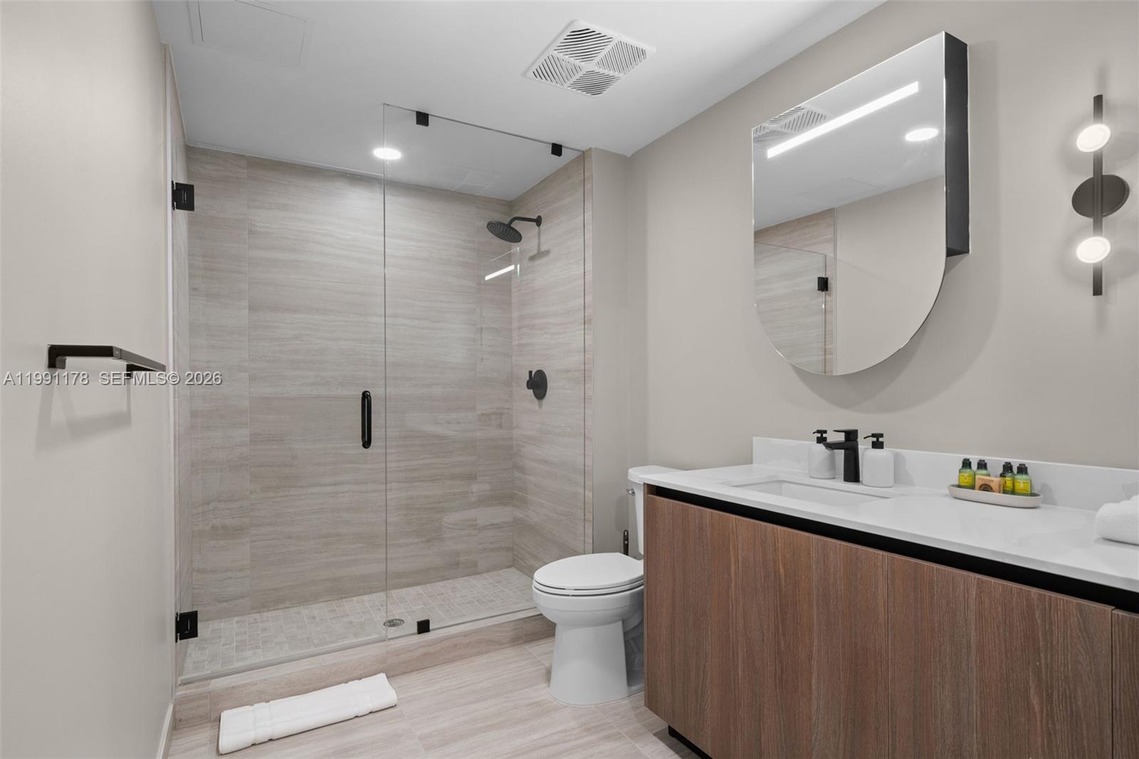 580 72nd St #1402 Miami Beach, FL 33141