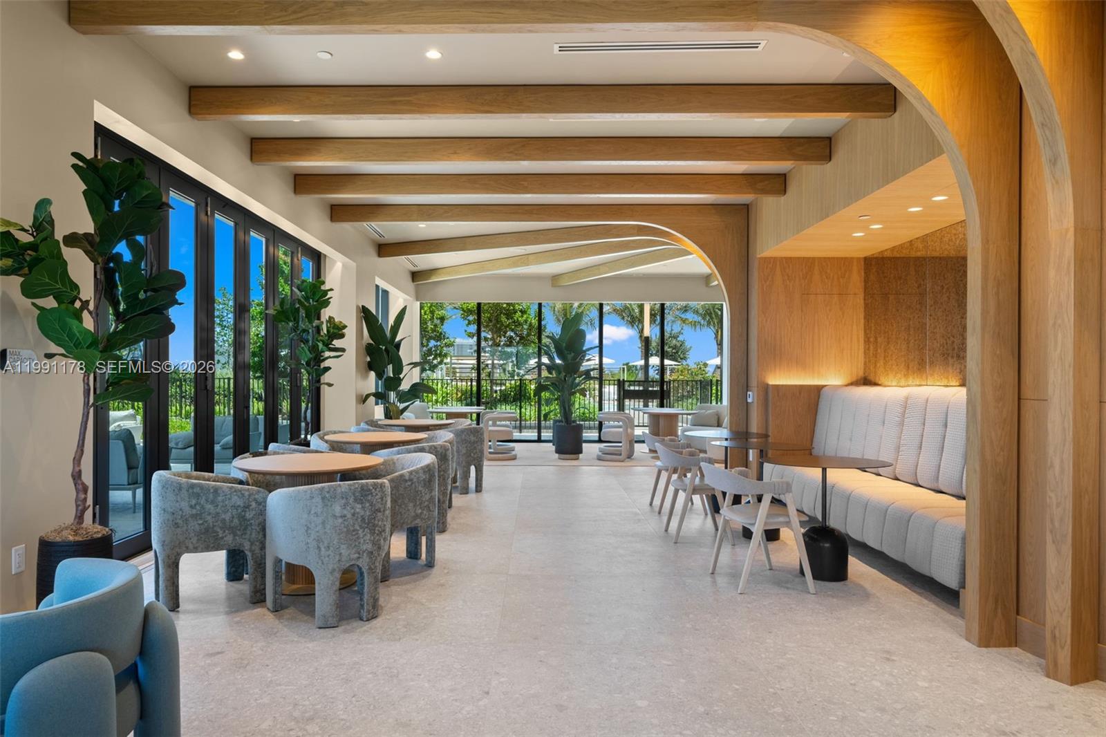 580 72nd St #1402 Miami Beach, FL 33141