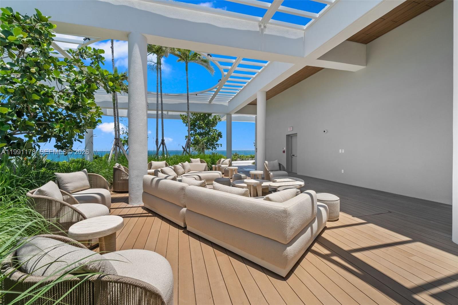 580 72nd St #1402 Miami Beach, FL 33141