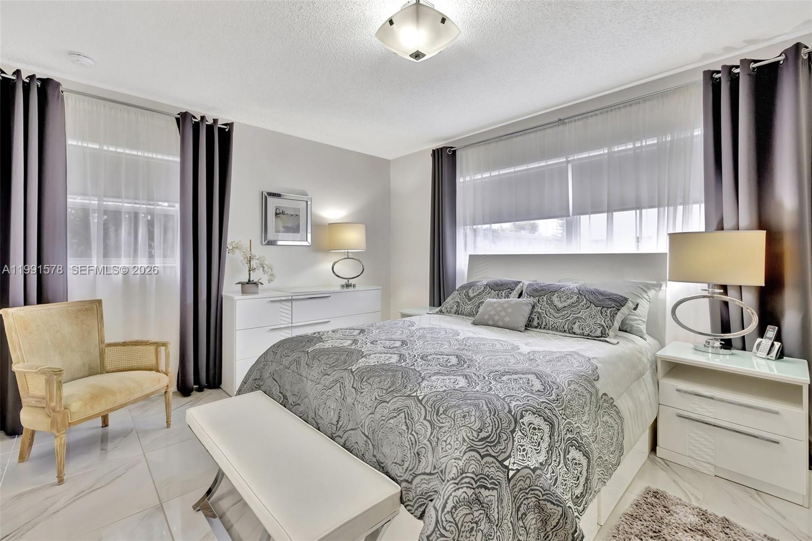 4705 NW 35th St #501 Lauderdale Lakes, FL 33319