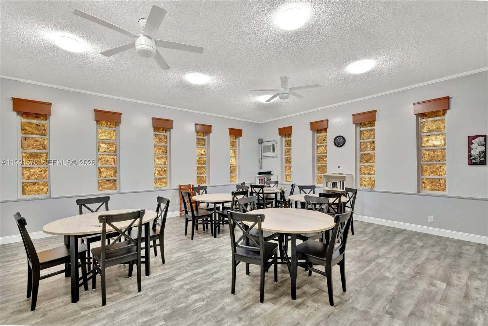 4705 NW 35th St #501 Lauderdale Lakes, FL 33319